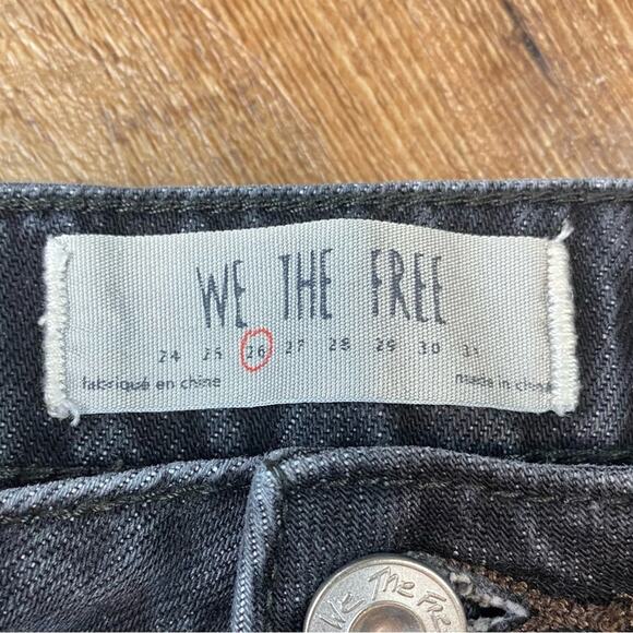 Free People We The Free Denim Skirt Raw Hem Button Fly Front Faded Black Size 26 - Picture 3 of 4